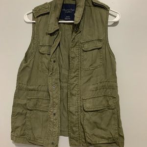 A&E women’s utility vest